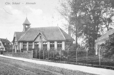Christelijkeschool (1926)
Christelijkeschool Abcoude 29-10-1926.
