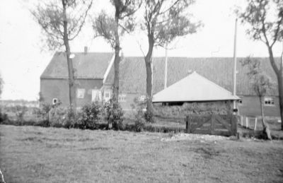 Boerderij "Landgenoegen" van Gerrit van de Broek, gezien vanaf Amsterdam
