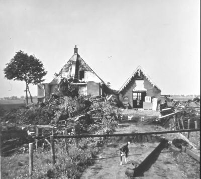 De afbraak van boerderij "Reigersbosch"
