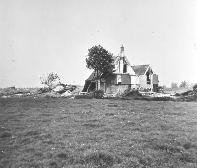 De afbraak van boerderij "Reigersbosch"
