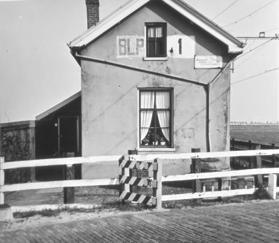 Spoorwegovergang "Blok 1" in de Abcouderstraatweg
