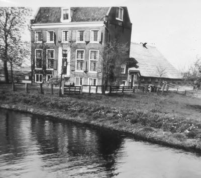 Boerderij "Bijlmerlust " van J.T.  van Beusekom
