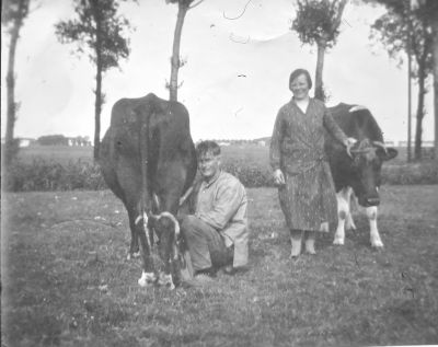 A. van de Kroon en echtgenote tante Fie
