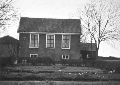 Boerderij van Gerrit de Dood aan de Middenweg
