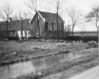 Boerderij van Gerrit de Dood aan de Middenweg
