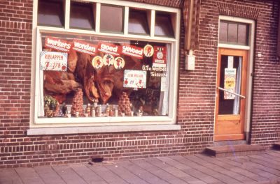 Winkel slager Walbeek.
