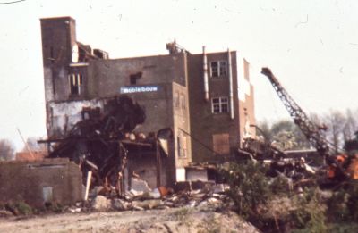 De sloop van meelfabriek "de Gaasp", (juni 1983)
