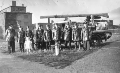 Vrijwillige brandweer Weesperkarspel
Met brandweercommandant H. Otten.
