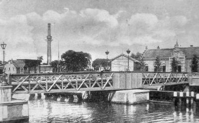 De oude draaibrug over het Merwedekanaal
Gesloopt in 1938.
