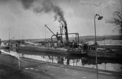 Zandopspuiting voor de nieuwe buurt 
Aan de kant van de Lange Stammerdijk.
