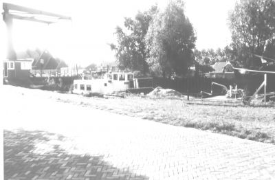 Gezicht op de nieuwe brug vanaf de Lange Stammerdijk
