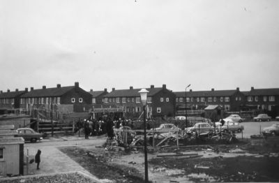 Eerste steenlegging kerkwijkgebouw van de Ned.Herv.Kerk, (februari 1961)
