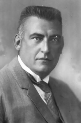 Jacob Sluis
Initiatiefnemer en mede oprichter van de christelijke lagere school in Geinbrug, Jacob Sluis is overleden in 1928.
