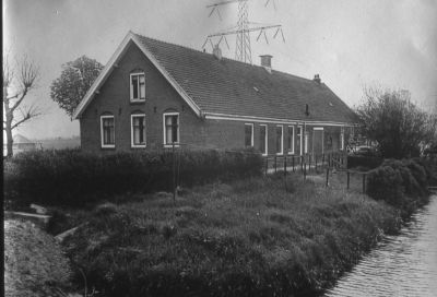 De "Breedbuurt"
1 = Fam. Kooistra, 2 = Fam. Rietdijk, 3 = Fam. Boshuizen, 4 = Breed.  

