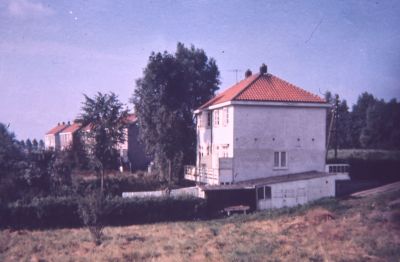 Familie Ubels, Bijlmerringkade,
Bijlmerringkade, dit huis is het laatst bewoond door de fam. Ubels.
