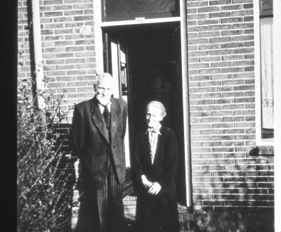 Liemt met echtgenote.
Geestelijk verzorger van Liemt met echtgenote.
