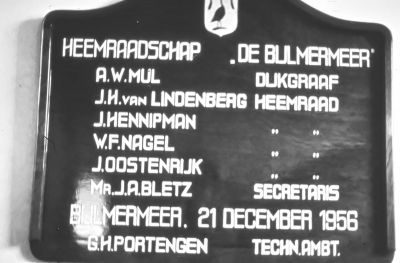 Naambord van de Heemraden,
Naambord van de Heemraden in de machine kamer.
