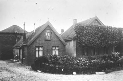 Boerderij " Kent U Zelven " van Thijs de Dood
Groot 22 ha.
