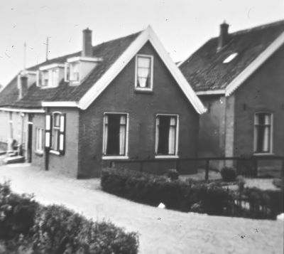 Boerderij " Kent U Zelven " van Thijs de Dood
Dit gedeelte werd gebouwd in 1939 in plaats van de wagenschuur.
