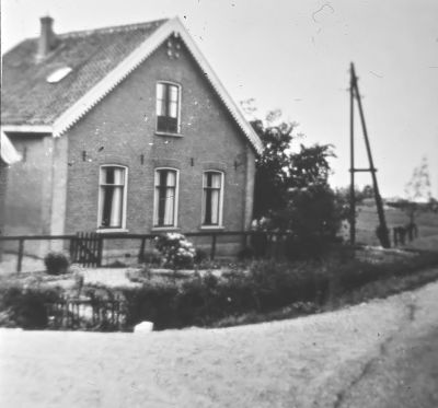 Boerderij " Kent U Zelven " van Thijs de Dood
Het het oude voorhuis.
