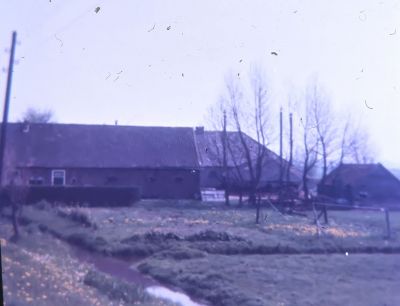 Boerderij " Lammerenberg " van de familie Pronk, zij aanzicht.
