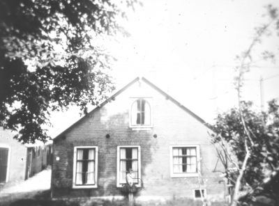 Boerderij " Het Muisje " van A Treur
Na A. Treur 1 ½  jaar Frits Tamminga (zwerfboer).
