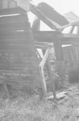 De oude schuren bij J. van de Mande (juli 1979)
