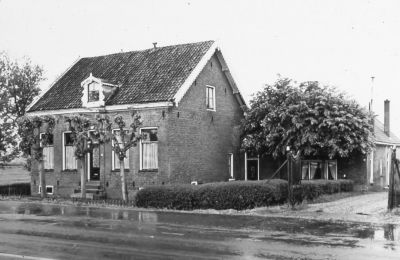 Boerderij "Niet zonder reden", van de fam. de Wildt
