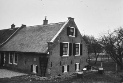 Boerderij "Nationale Uitgestelde Schuld", van W. Miltenburg
Zie ook video film van Brandpunt 1961.
