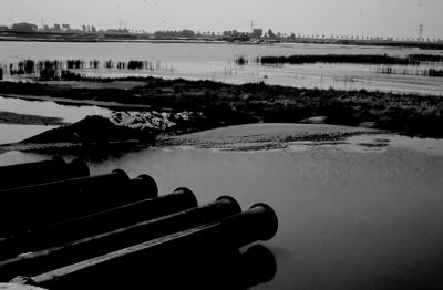 Zandopspuiting in de Bijlmermeer, vanaf het Zandpad
