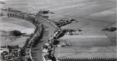 Lange Stammerdijk
De Gaasp met links de provinciale weg en rechts de Lange Stammerdijk, met ook hier weer de Stammerlandweg. Ook de huizen links langs de provinciale weg behoren tot Driemond.
Keywords: Lange Stammerdijk;Stammerlandweg;provinciale weg;Driemond