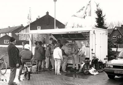 Snackcar
Snack car 'Het Sluisje'
Keywords: middenstand, rijdende winkel, snacks, frituur