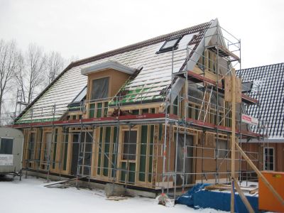 Maanhof/Droomzone
Huis in aanbouw met achtertuin aan Kanaal West zijde. Huis rechts is dat van foto GNW046
Keywords: Maanhof;Droomzone;Driemond;Geinbrug