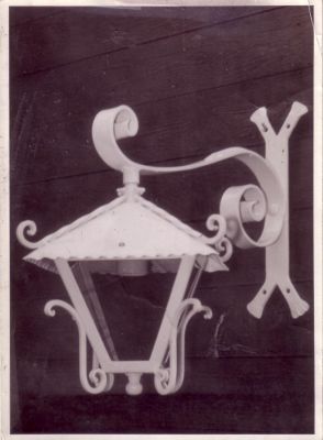 Niesing
Buitenlantaarn
Keywords: Geinbrug;Driemond;Niesing;Lange Stammerdijk;windwijzers;buitenlantaarns