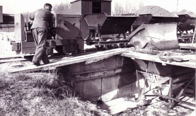 Pompstation Weesperkarspel
ca 1955. Zicht op de filterbak.
Keywords: pompstation Weesperkarspel;Weesperkarspel;waterleidingen