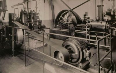 (De) Horn - Stoomwasserij De Lelie
Machine kamer
Keywords: Weesperkarspel;De Horn;stoomwasserij De Lelie