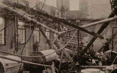 (De) Horn - Stoomwasserij De Lelie
Ravage na de brand. 1918.
Keywords: Weesperkarspel;De Horn;stoomwasserij De Lelie